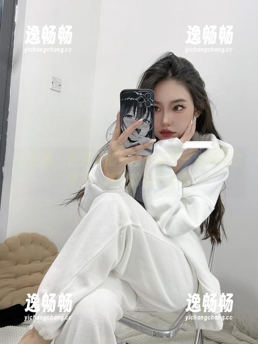 微密圈 - 陈佩奇的美图新境界—油亮肉腿图集，纯粹的视觉享受