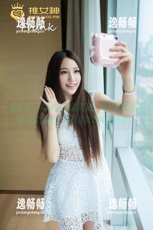 青豆客 - Ann尤美的美足，通过图包肉眼可见的魔法，是不是我该带上眼镜？