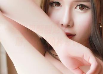 青豆客 – 想不想翻翻赵伊彤的校服写真图册，怀旧的神奇诱惑