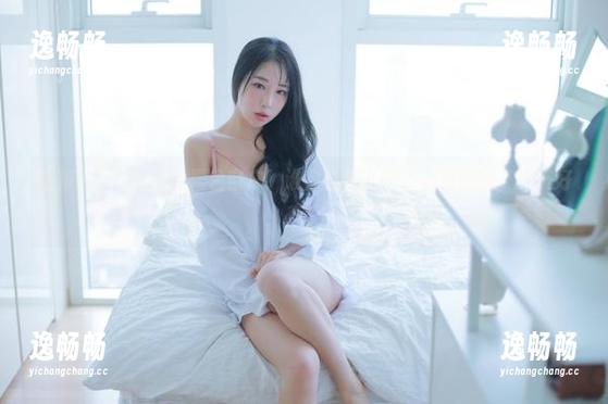 窥探韩国CoCo的黑色窗户！谁会在那儿呢？下载图片，打破好奇！