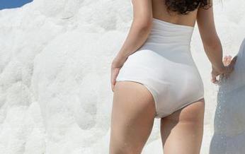 魅妍社 – 水手服的陆金佳Jessica：我只想对这套图的每一个细节说，太可了，谁能拒绝这个港少女？